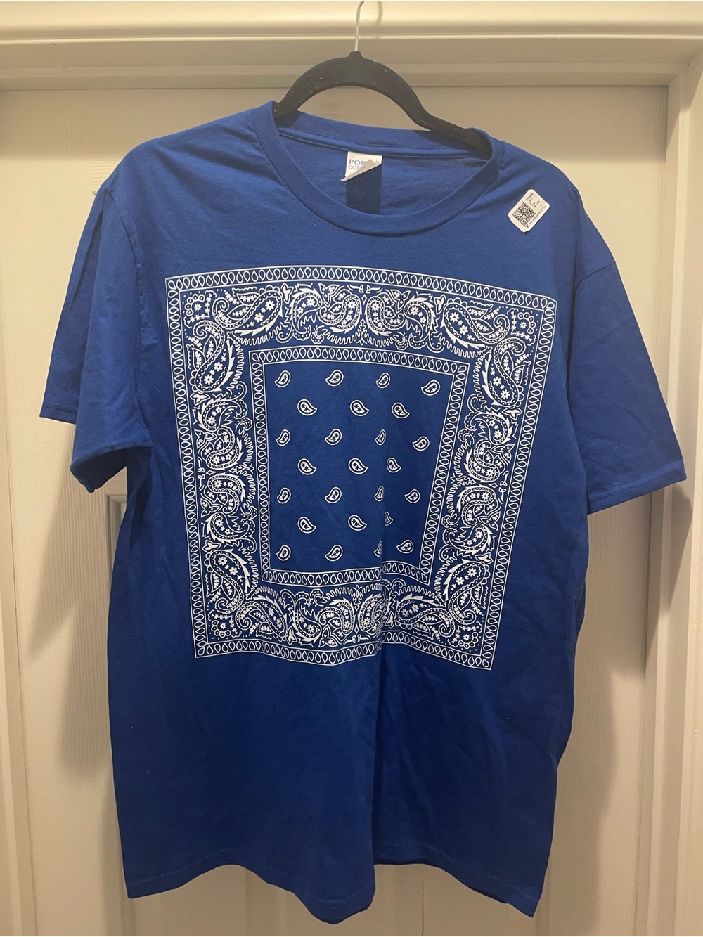 Short Sleeve Bandana Graphic T-Shirt Men’s Size L Blue 100% Cotton Crew Neck